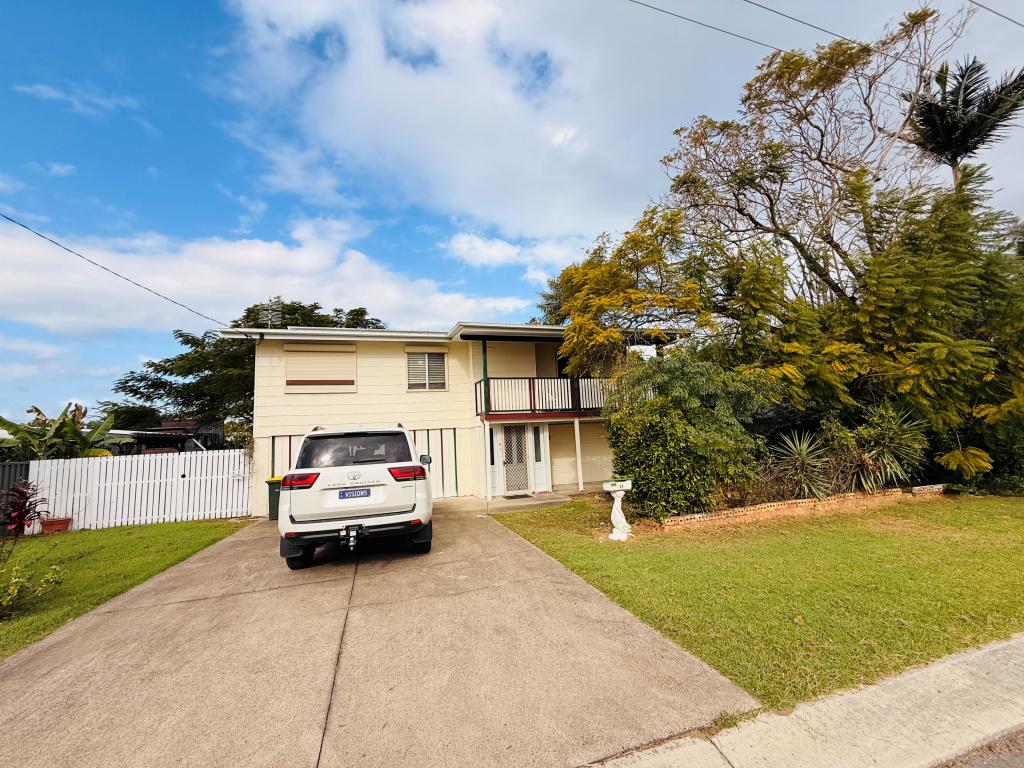 52 Limpus St, Urangan, QLD 4655