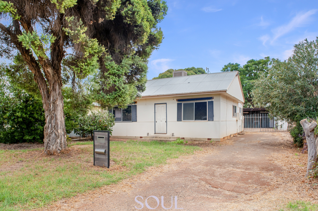 13 Kywong St, Griffith, NSW 2680