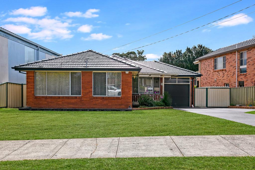 35 Denman Rd, Georges Hall, NSW 2198