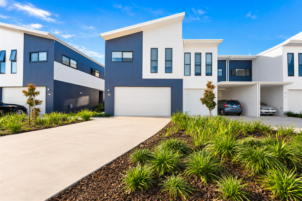 22/1 Lake Serenity Bvd, Helensvale, QLD 4212