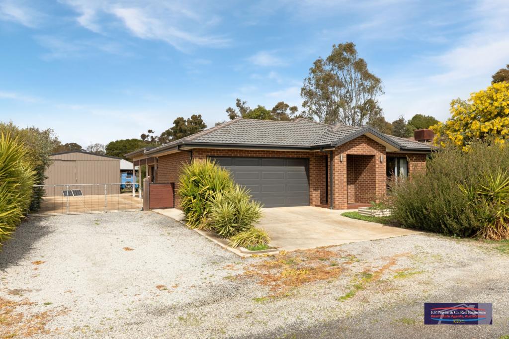 4 Boundary St, Wedderburn, VIC 3518