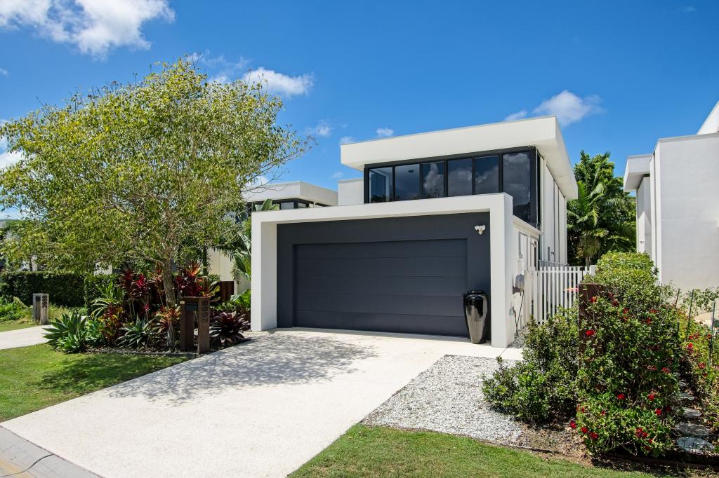 2668 THE ADDRESS, HOPE ISLAND, QLD 4212