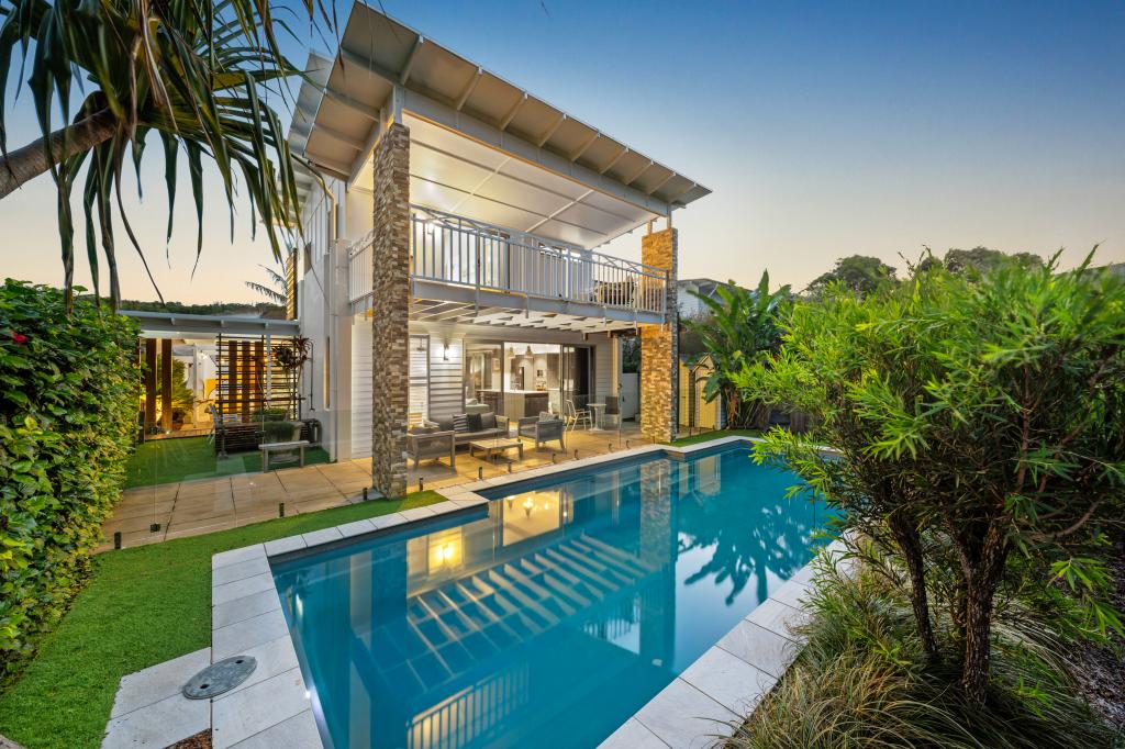 4 Boardrider Cres, Mount Coolum, QLD 4573