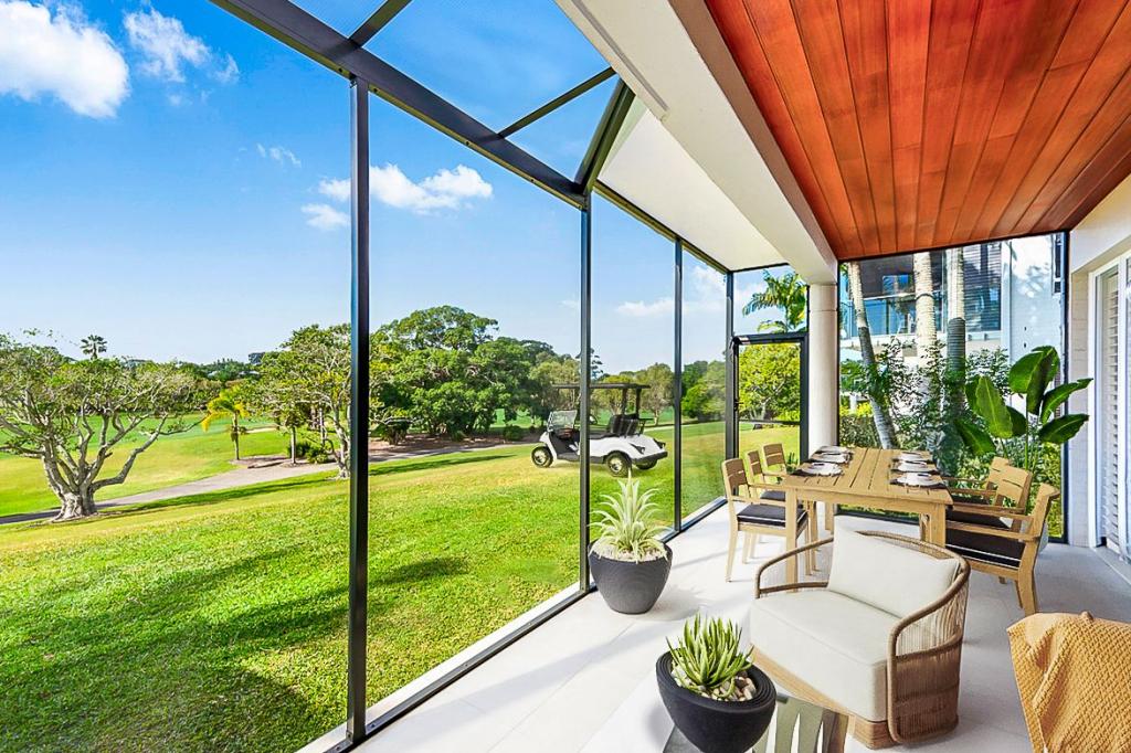 4997 ST ANDREWS TCE, HOPE ISLAND, QLD 4212