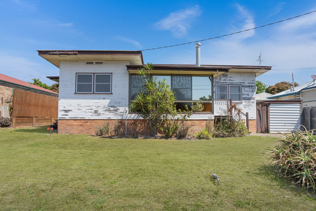 5a Clifton St, Booval, QLD 4304