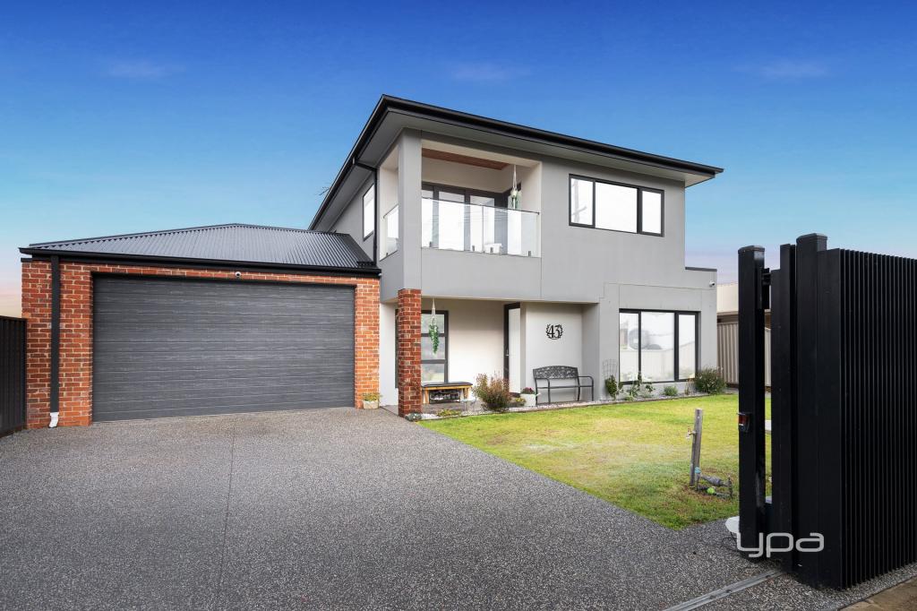 43 Kurunjang Dr, Kurunjang, VIC 3337