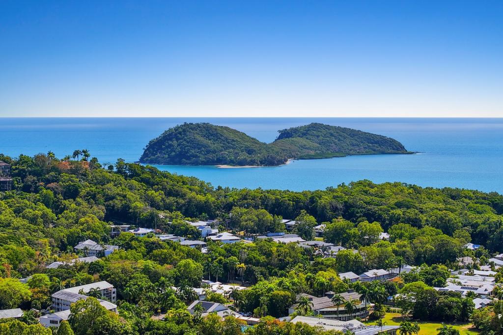 8 Placid Cl, Palm Cove, QLD 4879
