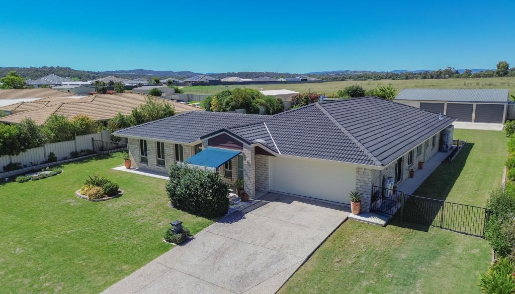 33 Doncaster Drive, Rosenthal Heights, QLD 4370 | House for sale ...