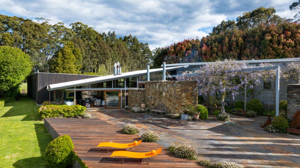 76 Gambles Lane, Leonards Hill, VIC 3461