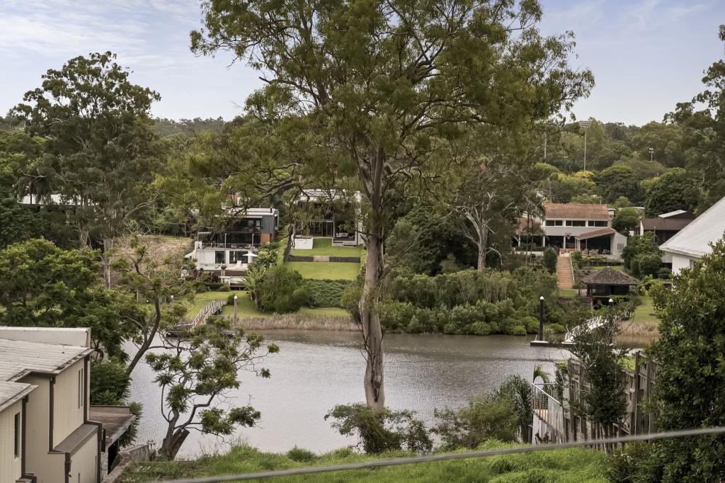 8 Ivy St, Indooroopilly, QLD 4068