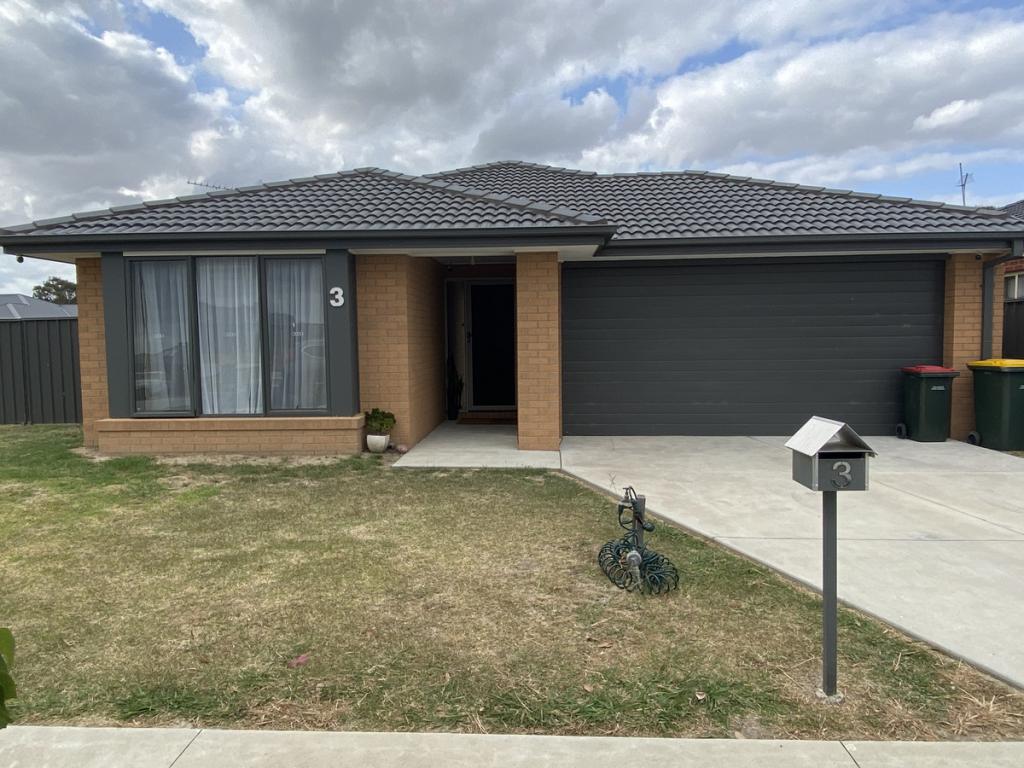 3 Kennelly Cres, Stratford, VIC 3862