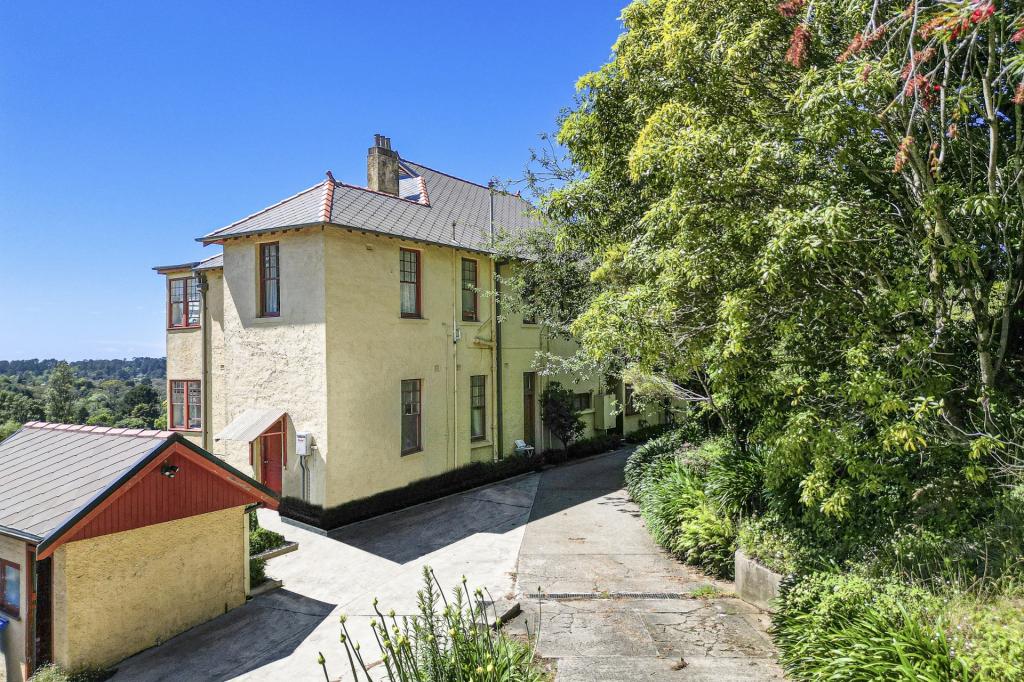 2/2 LURLINE ST, KATOOMBA, NSW 2780