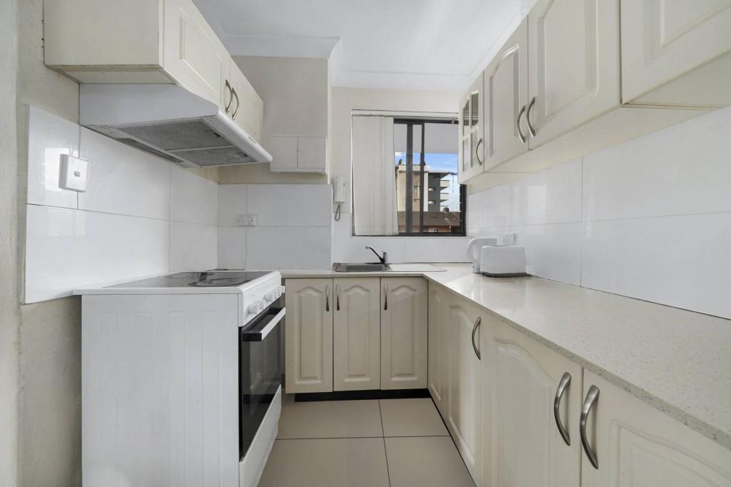 15/42 COPELAND ST, LIVERPOOL, NSW 2170