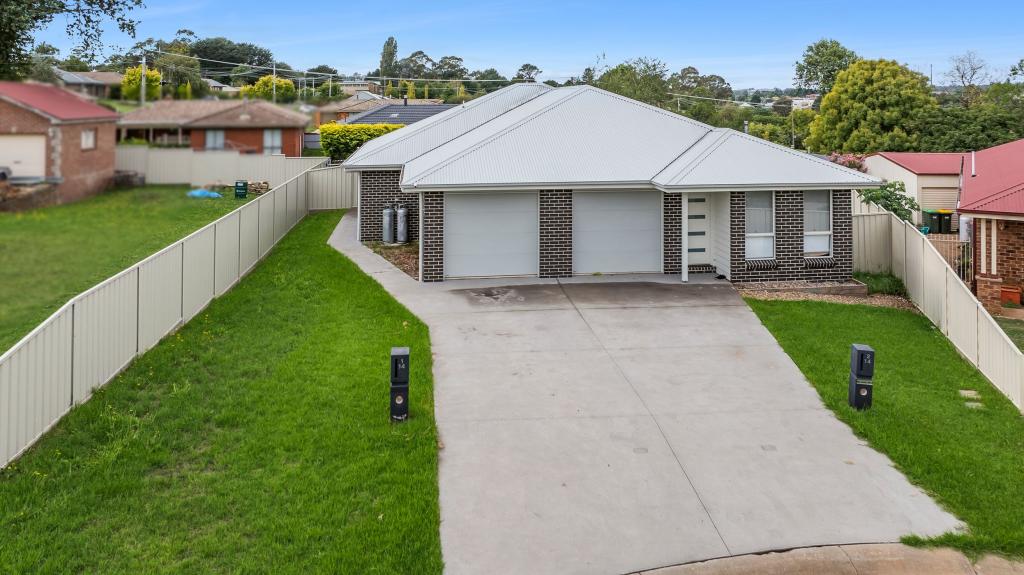 14 LAVER PL, CROOKWELL, NSW 2583