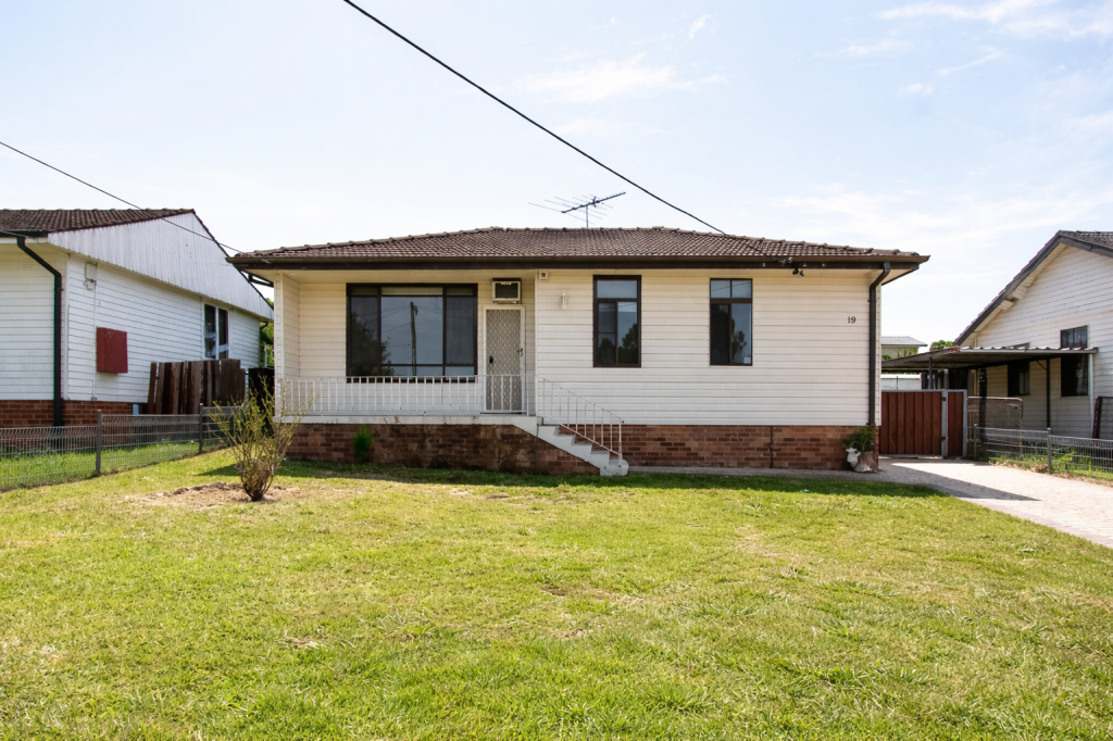 19 Sherbrooke St, Rooty Hill, NSW 2766
