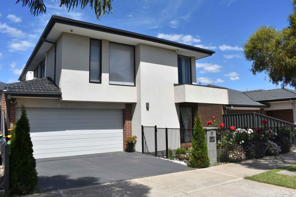 5 Millau Ave, Craigieburn, VIC 3064