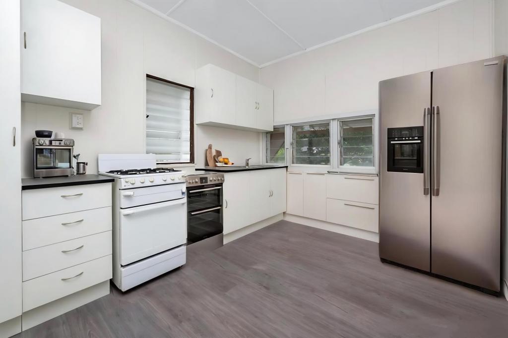 1 Seventh St, Railway Estate, QLD 4810