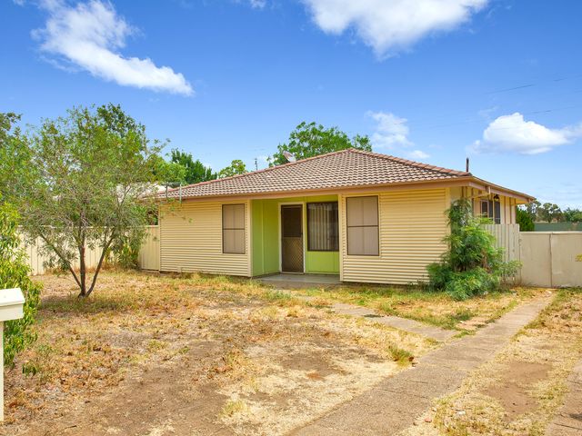 26 Sue Cres, West Tamworth, NSW 2340