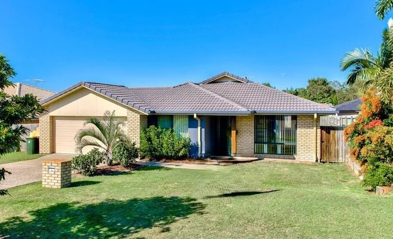 4 BLUEGRASS PL, MORAYFIELD, QLD 4506