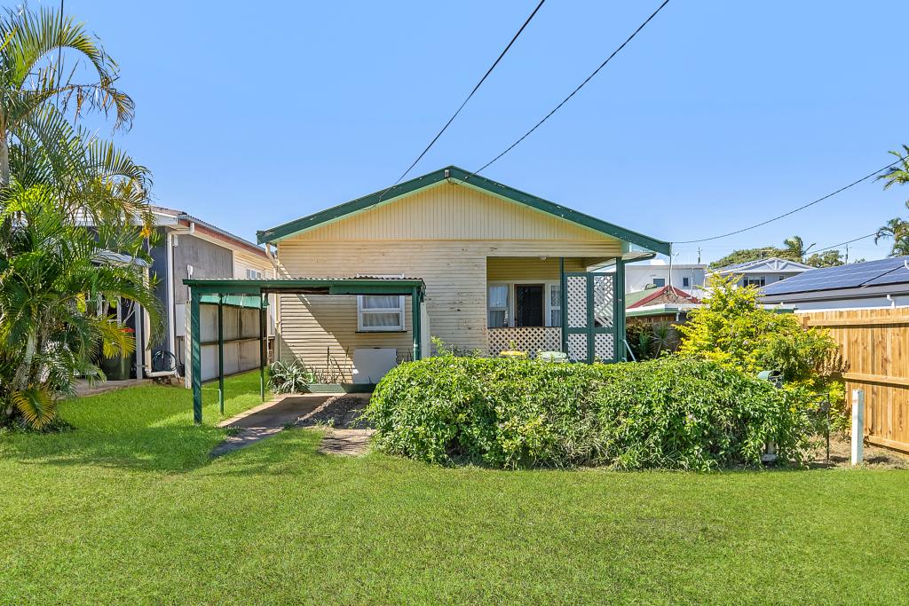 36 Mclennan St, Woody Point, QLD 4019