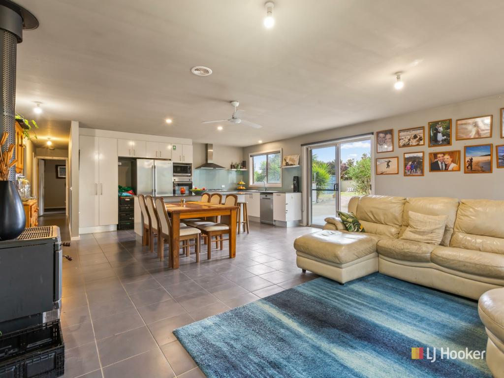 6 Blackfellows Lake Rd, Kalaru, NSW 2550