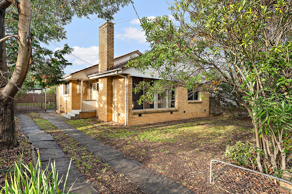 305 Frankston-Dandenong Rd, Frankston North, VIC 3200