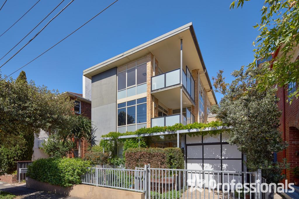 9/11 Bluff Ave, Elwood, VIC 3184