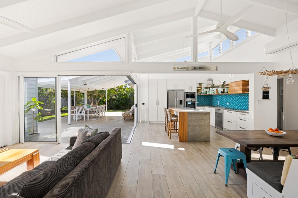 7 Allonga St, Currimundi, QLD 4551