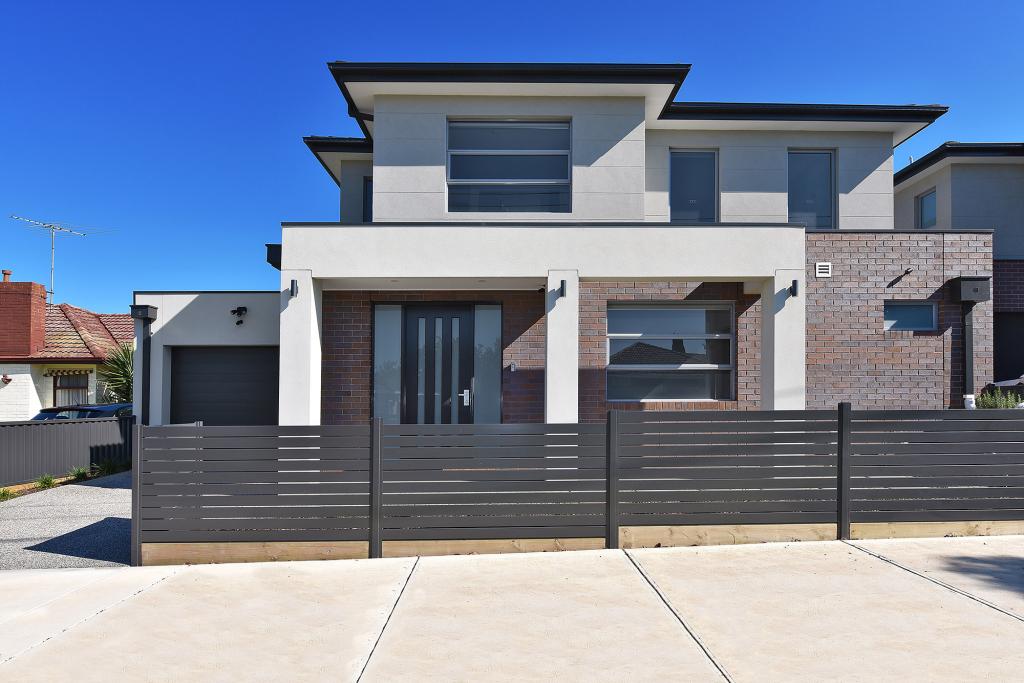17b Clydesdale Rd, Airport West, VIC 3042