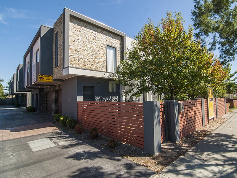 1/24 View Rd, Springvale, VIC 3171