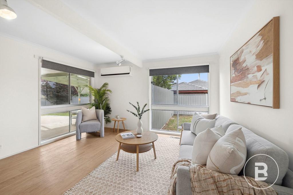 15 Harding Gr, Cardigan Village, VIC 3352