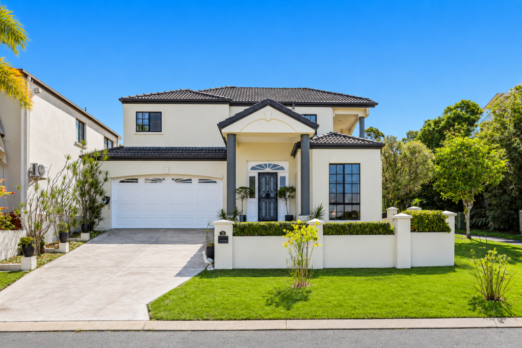23 Winton Tce, Varsity Lakes, QLD 4227