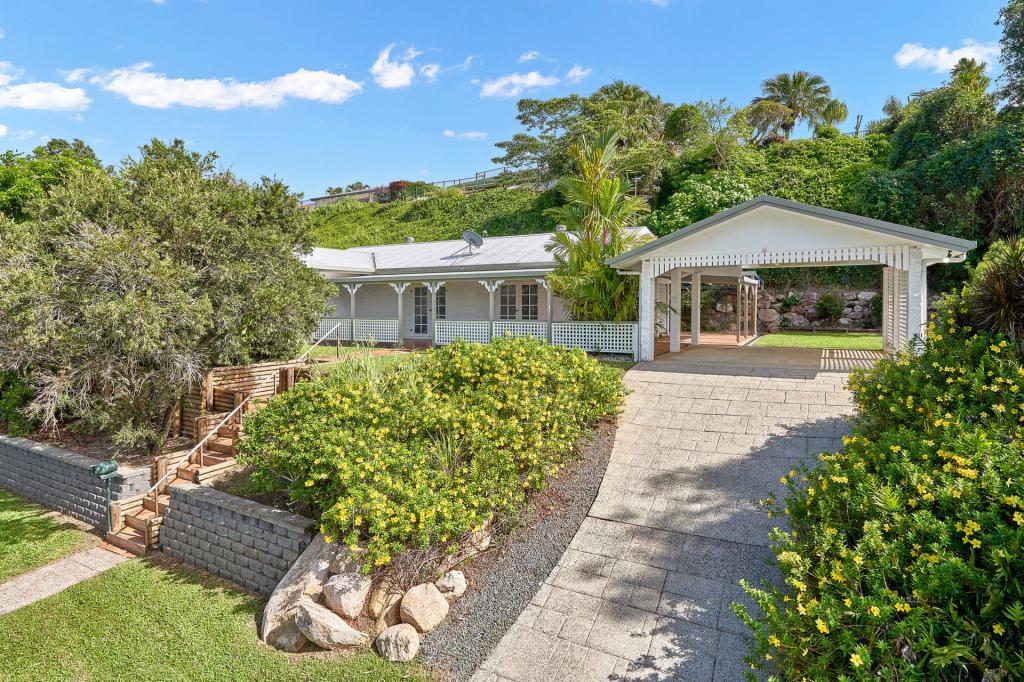 9 Andrea Cl, Mooroobool, QLD 4870