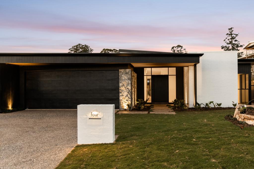 4 Halcyon St, Mount Kynoch, QLD 4350