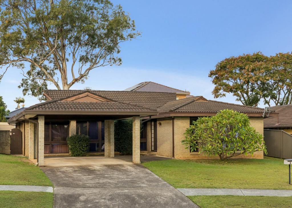 8 Renton Ave, Moorebank, NSW 2170