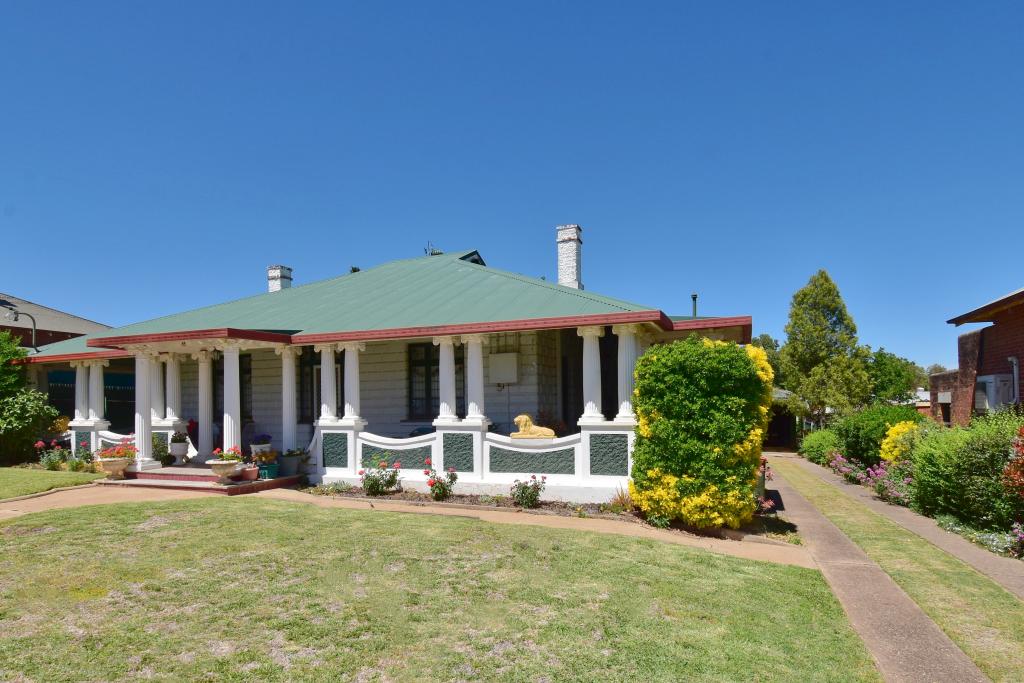 45 Gisborne St, Wellington, NSW 2820