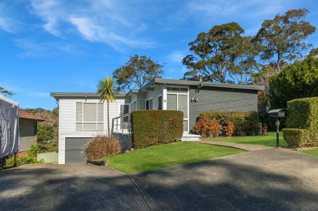12 Stuart St, Kotara South, NSW 2289