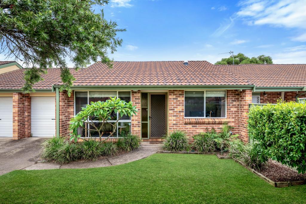 2/35 BLACKWOOD AVE, MINTO, NSW 2566