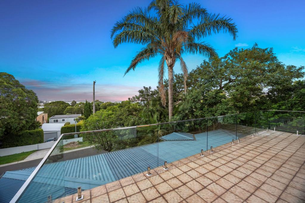 10 Baker St, Bundeena, NSW 2230