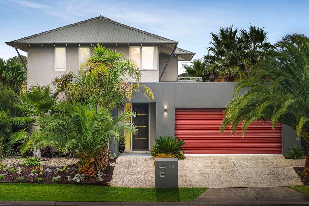 33 Tyrrell Tce, Waterways, VIC 3195