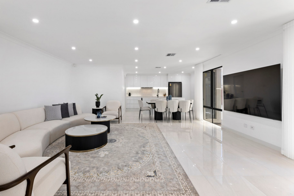 8 Wirraway Ct, North Haven, SA 5018