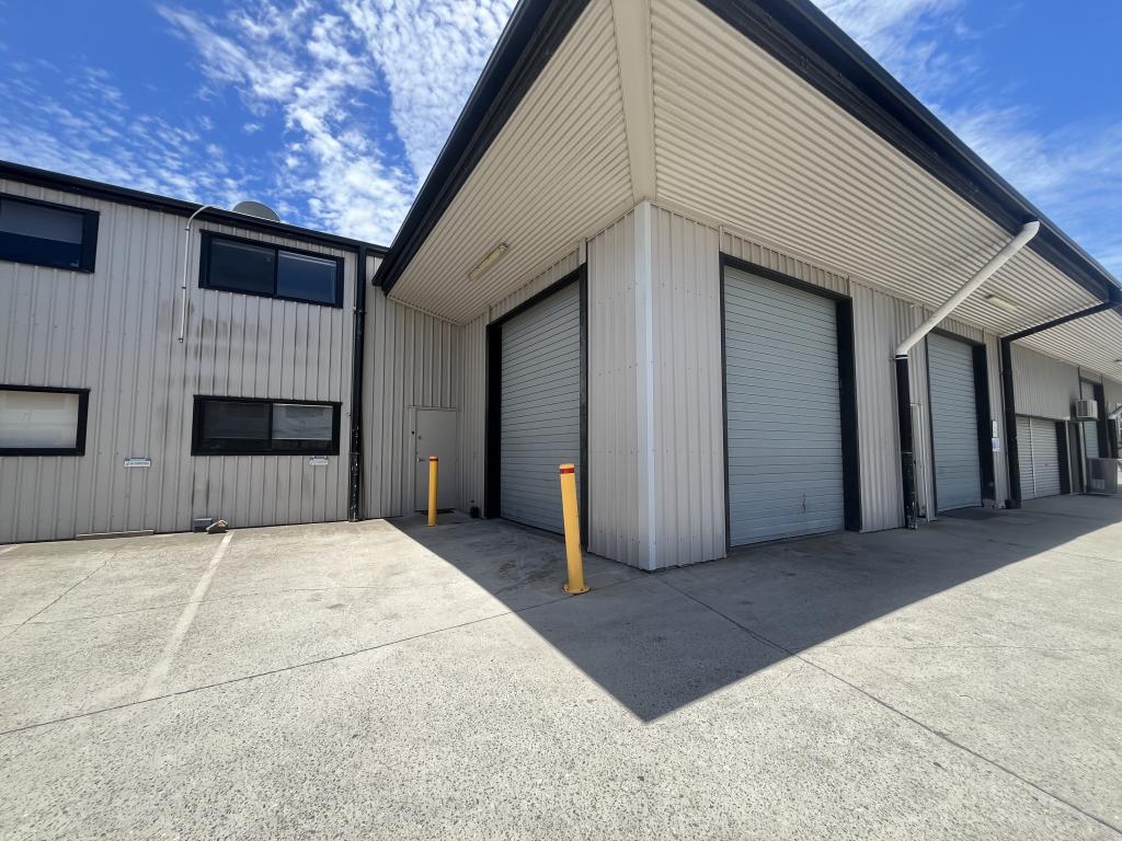 2/3 Carlo Dr, Cannonvale, QLD 4802