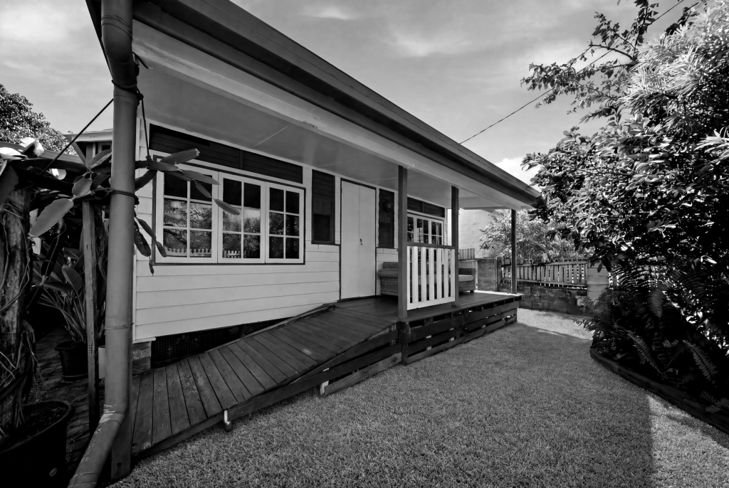 3 Cape St, South Townsville, QLD 4810