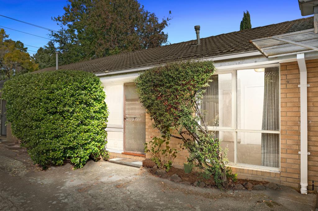 2/2 Arlington St, Ringwood, VIC 3134