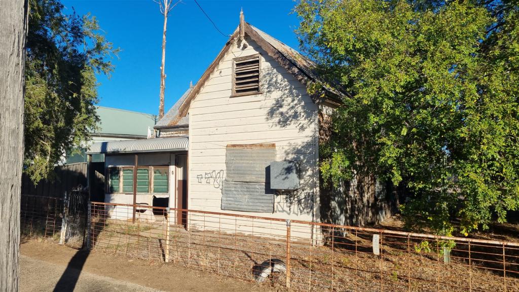 8 Coonamble St, Gulargambone, NSW 2828