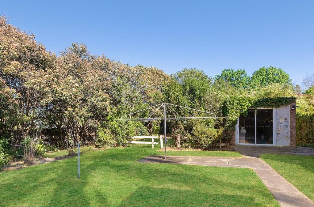 2 Sylvania Ave, Springwood, NSW 2777