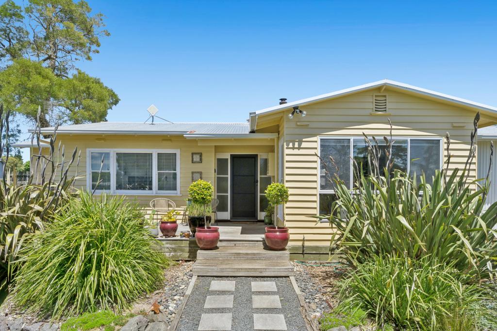 6 George St, Timboon, VIC 3268