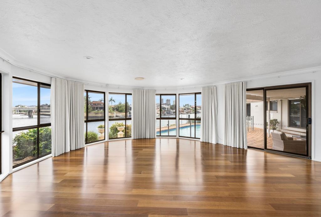 3 Pebble Beach Dr, Runaway Bay, QLD 4216