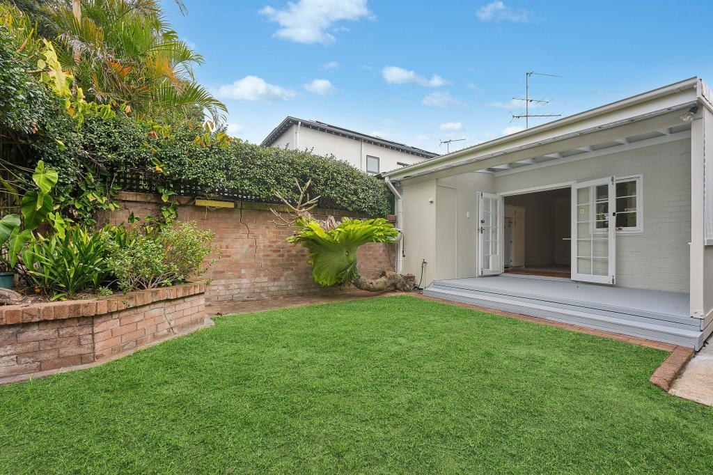 18 PLOWMAN ST, NORTH BONDI, NSW 2026