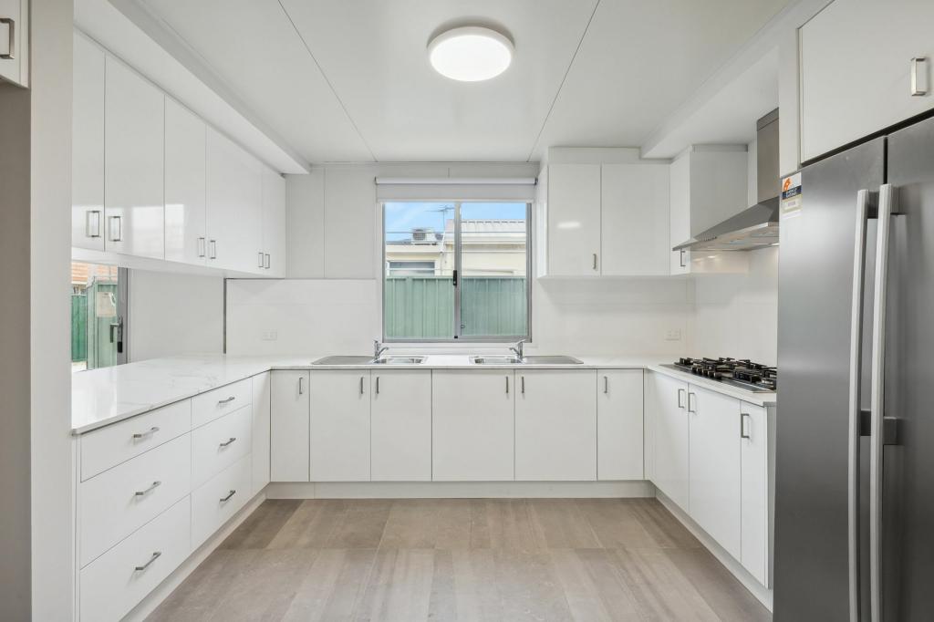 274 FULHAM ST, CLOVERDALE, WA 6105